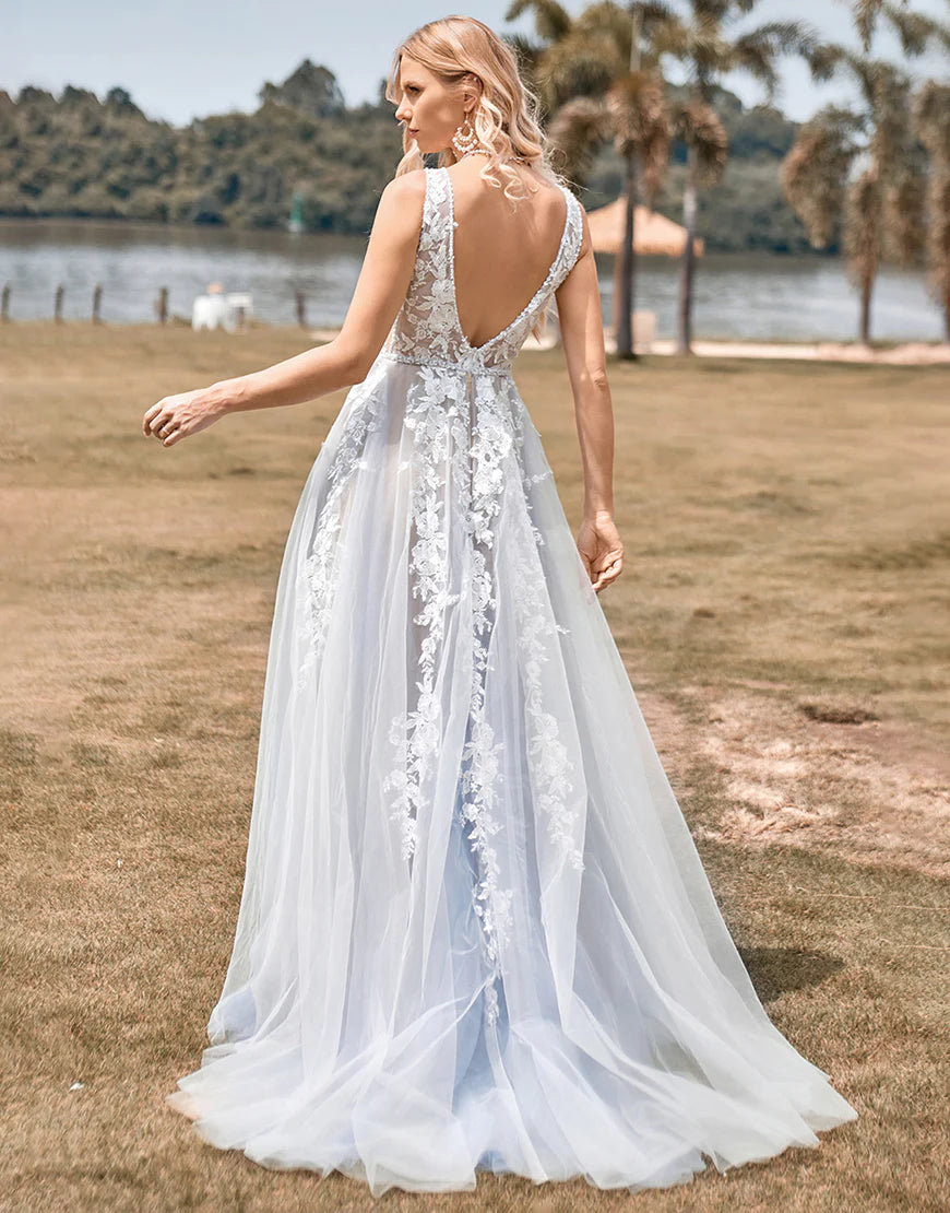 A Line Tulle Ivory Wedding Dress with Appliques