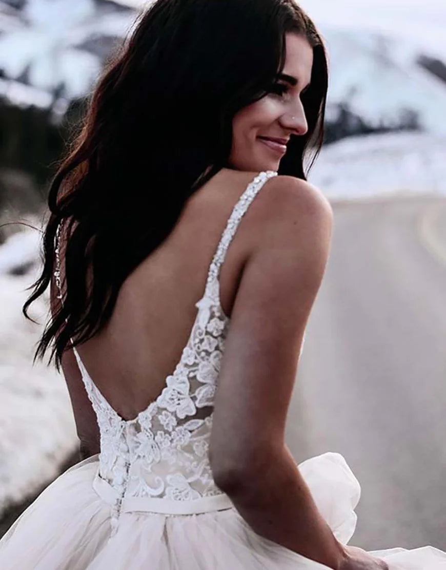 A Line Spaghetti Straps Tulle Long Bridal Dress