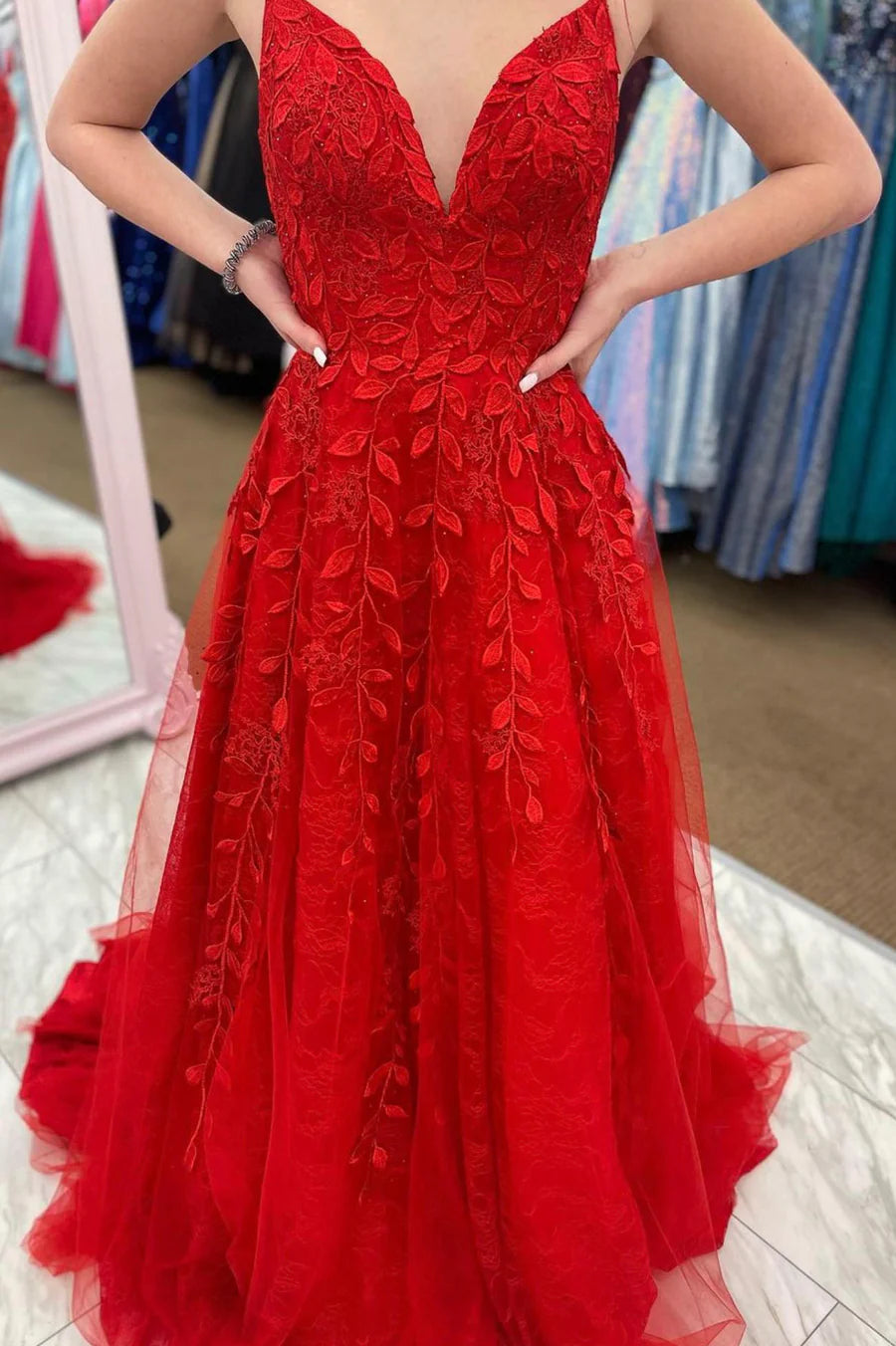 Spaghetti Straps V Neck Lace Long Prom Dress Backless Evening Party Dress With Appliques