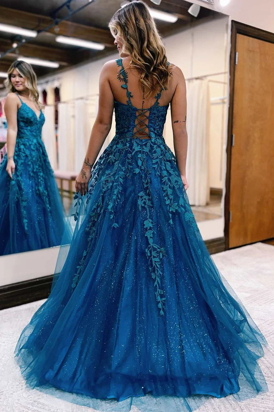 Applique V-Neck Lace-Up A-Line Prom Dress