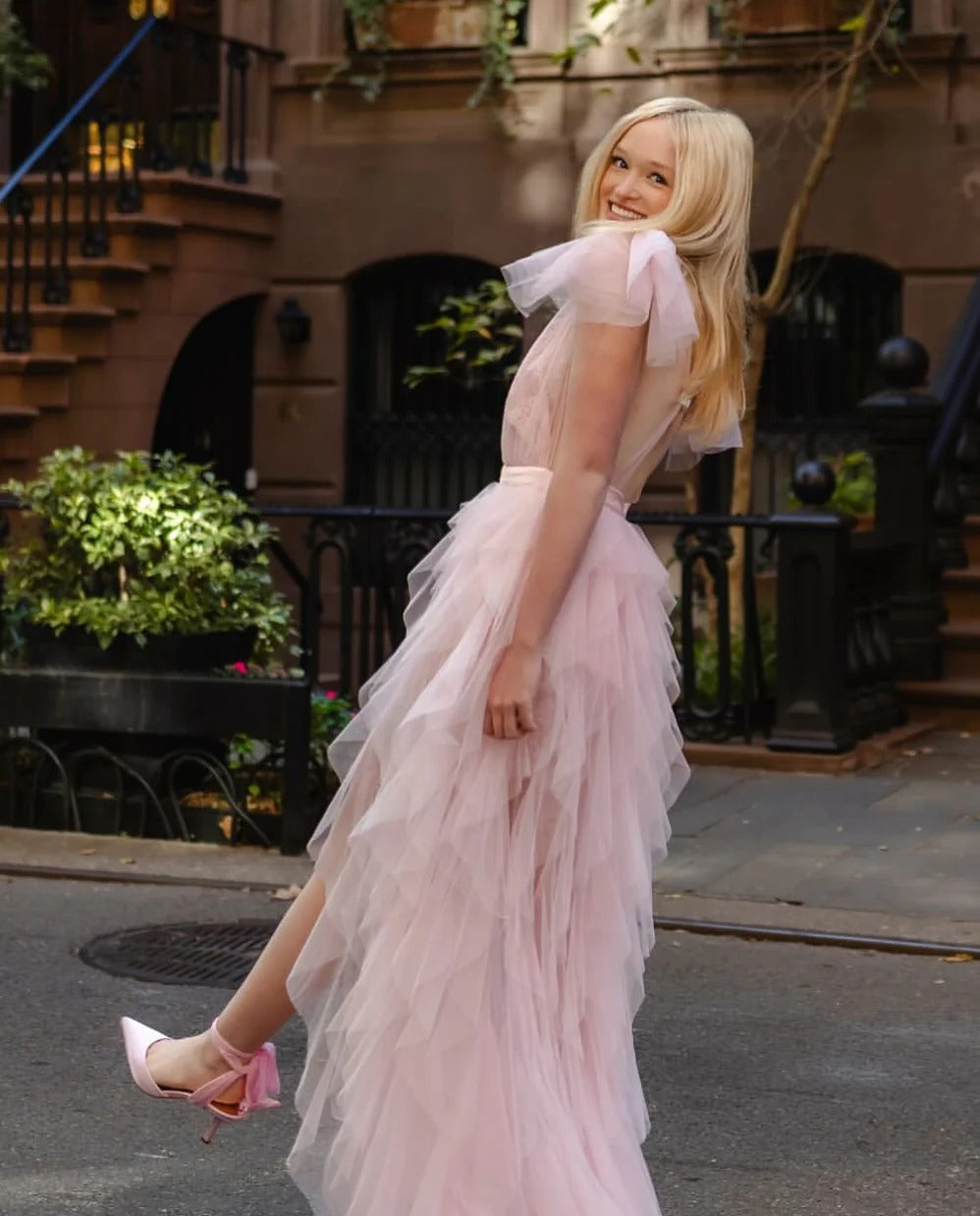 Deep V-Neck Sheer Tulle Ruffled Evening Dress with Tiered Skirt and High Slit