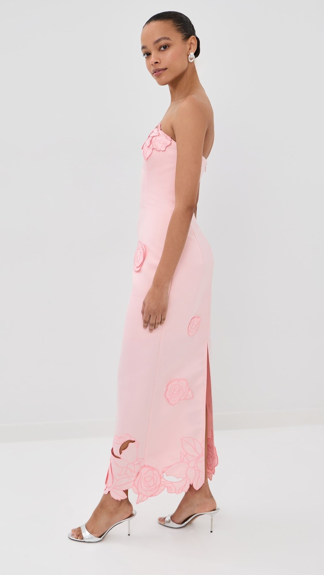 Romantic Strapless Rose-Appliquéd Crepe Evening Dresses