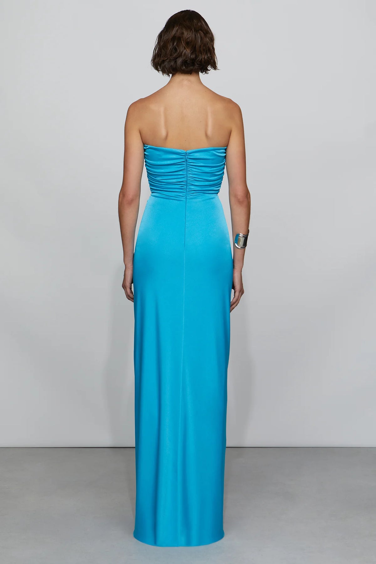Vibrant Turquoise Strapless Sweetheart Neck Cut-Out Detail Ruched Floor-Length Evening Dress
