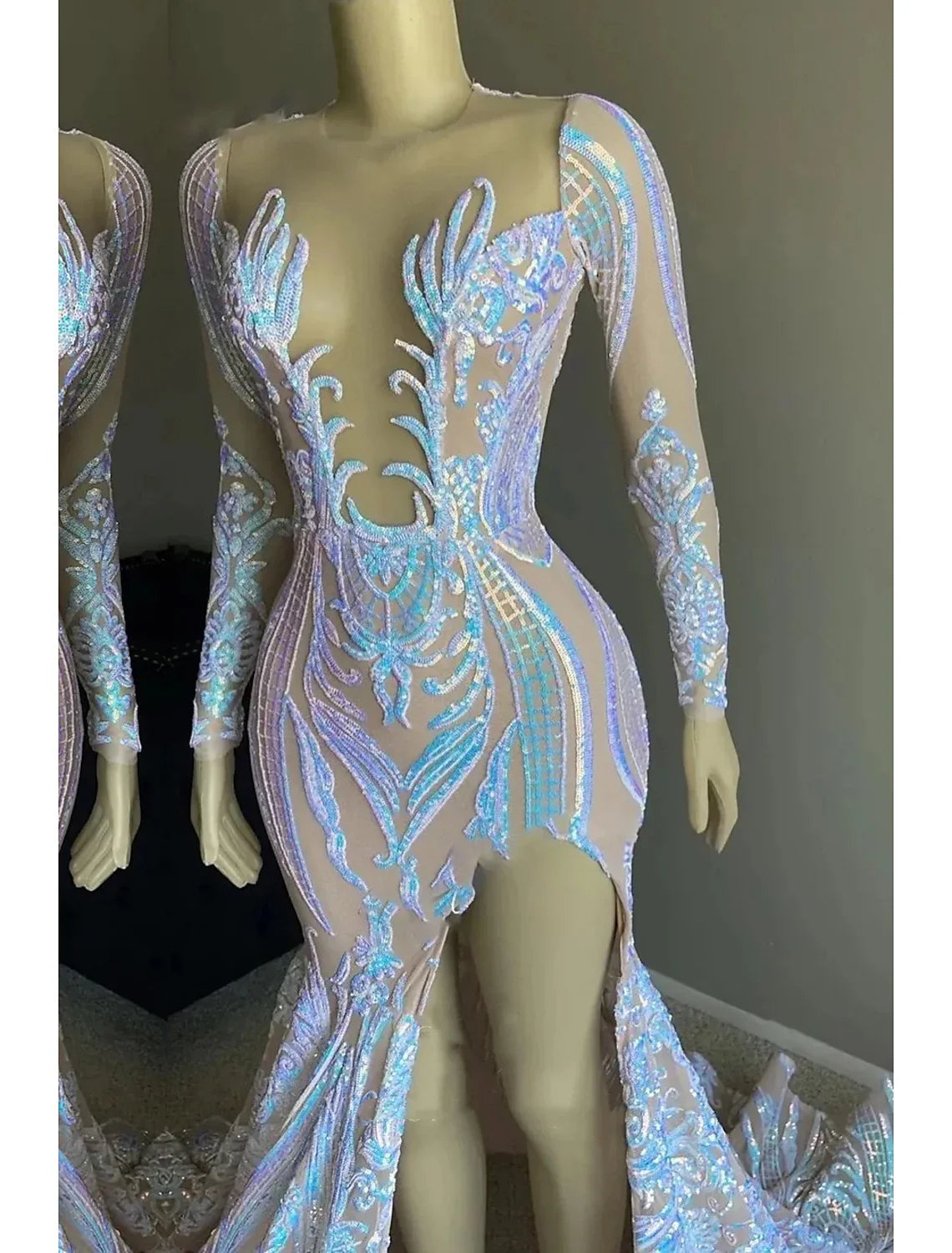 Mermaid / Trumpet Evening Gown Floral Dress Formal Chapel Train Long Sleeve V Neck Sequined Backless with Sequin Slit