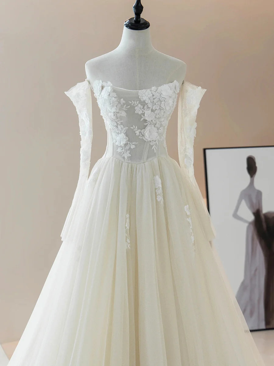 A-Line Strapless Tulle Lace Evening Party Dress Sweep/Brush Train Dresses With Appliques