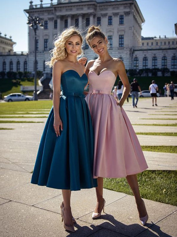 A-Line/Princess Satin Bowknot Sweetheart Sleeveless Tea-Length Homecoming Dresses Cocktail Dresses