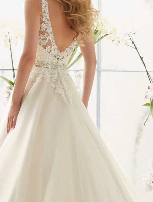 Charming Engagement Open Back Sexy Formal Wedding Dresses A-Line V Neck Sleeveless Court Train Lace Bridal Gowns With Appliques