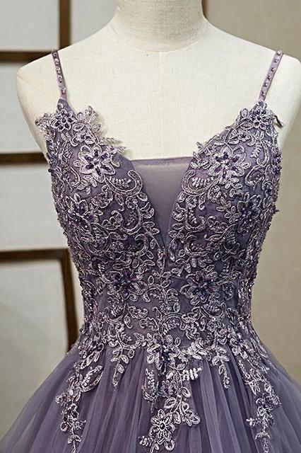 A Line Tiered Ball Gown Long Tulle Spaghetti Straps Layered Prom Dress With Lace Applique