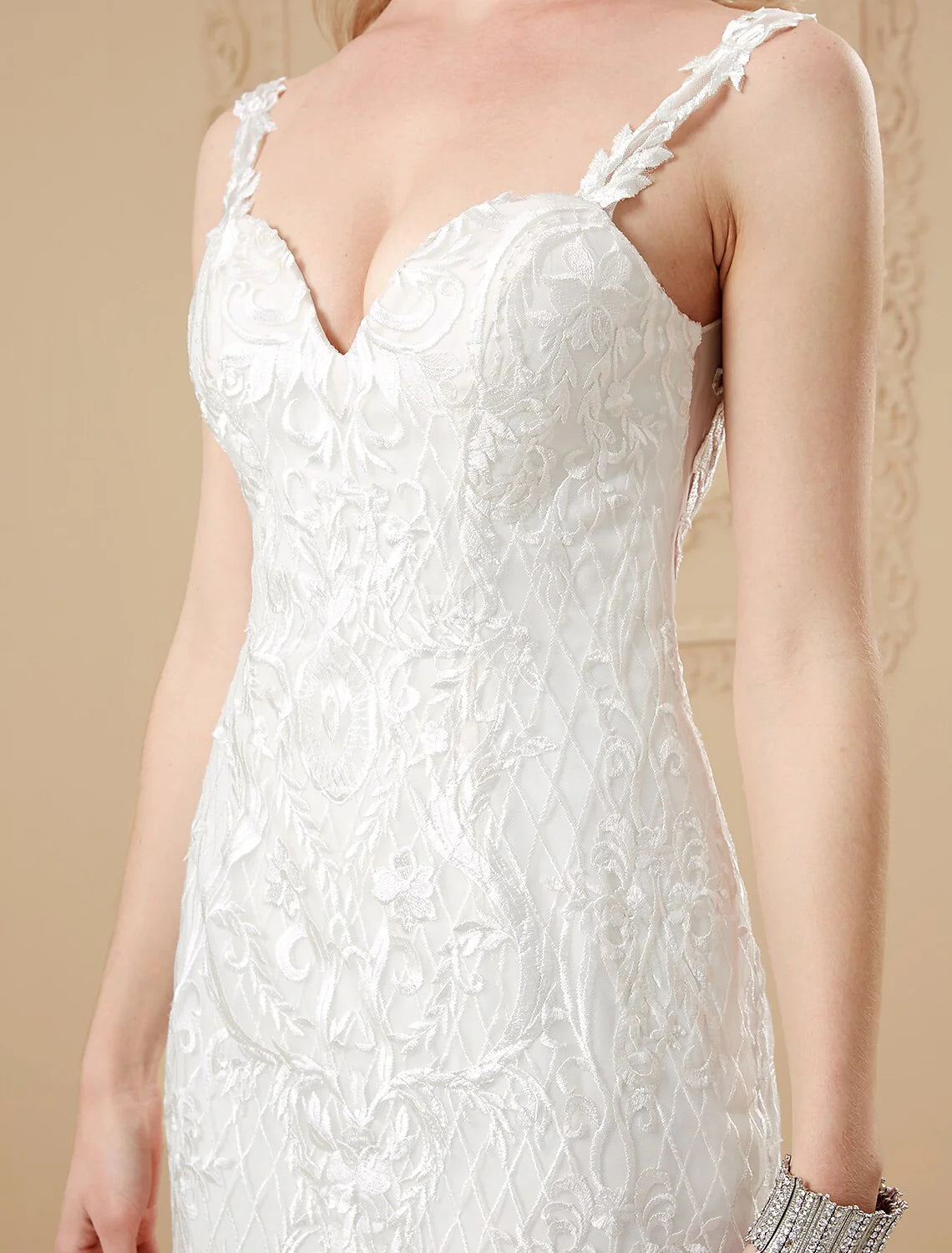 Mermaid / Trumpet Sweetheart Spaghetti Strap Chapel Train Satin Bridal Gowns With Buttons Appliques Mermaid / Trumpet Sweetheart Spaghetti Strap Chapel Train Satin Bridal Gowns With Buttons Appliques