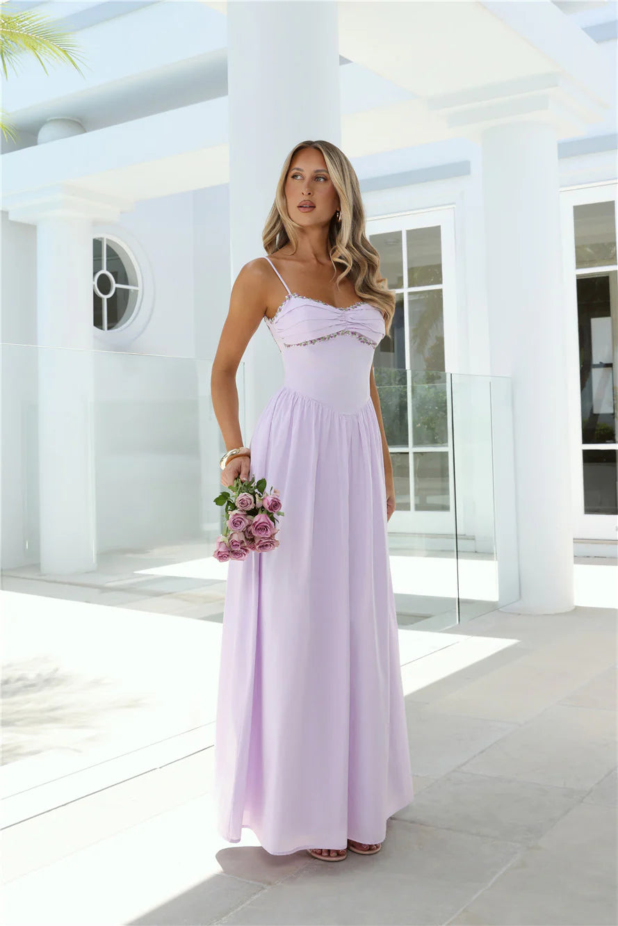 Luxury Lavender Prom Dresses with Chiffon Fabric Floral Embroidery and Low Back