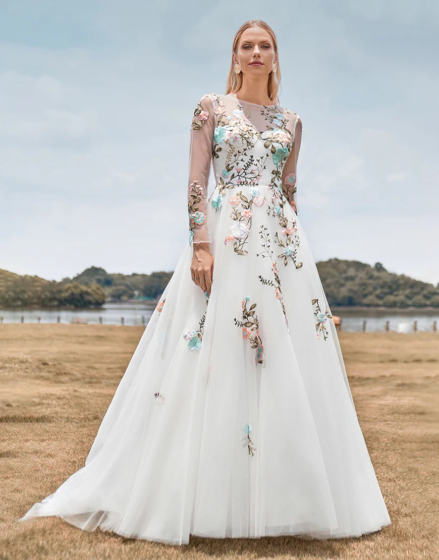 Gorgeous Spaghetti Straps A-Line Floor Length Wedding Dress with Appliques
