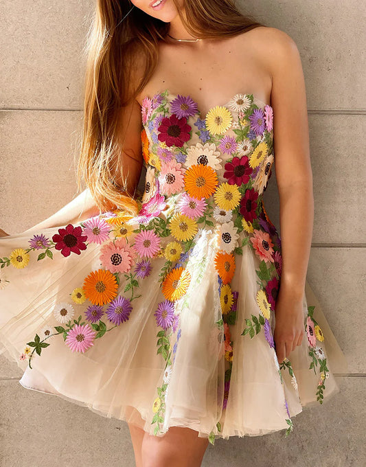 Sweetheart Homecoming Dress With Appliques