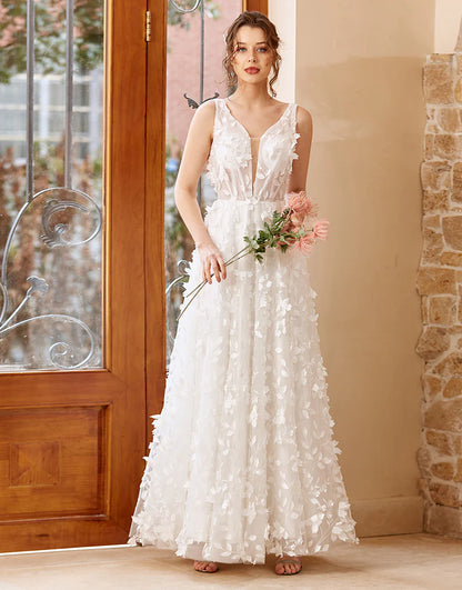 White Appliques Tulle Wedding Dress