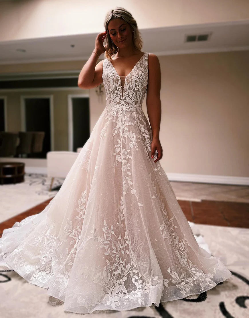 A Line V Neck Tulle Lace Wedding Dresses with Appliques