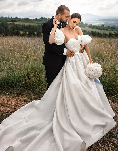 Sweetheart Satin Wedding Dress