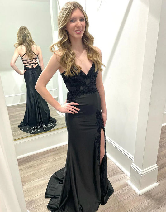 Mermaid V-Neck Lace-Up Long Prom Dress With Slit