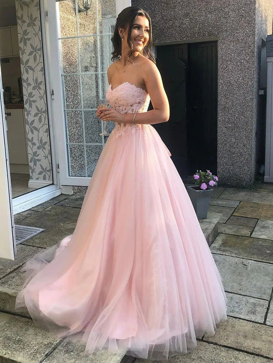 Tulle Sweetheart Long Prom Dress With Appliques