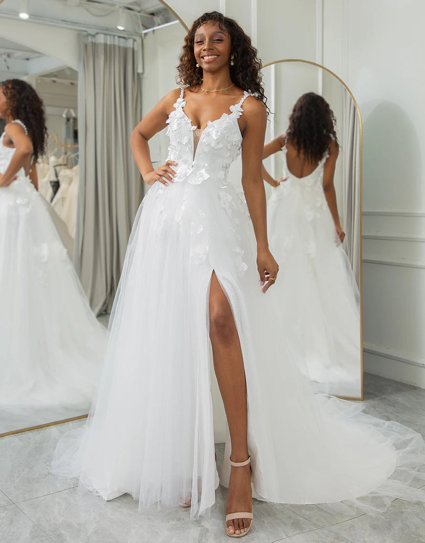 A Line Lace Backless Wedding Dress Side Split With 3D Appliqued