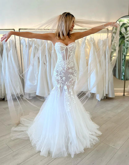 Mermaid Ivory Strapless Tulle Wedding Dresses With Appliques