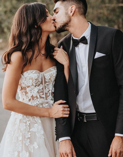 Sweetheart Tulle White Wedding Dress