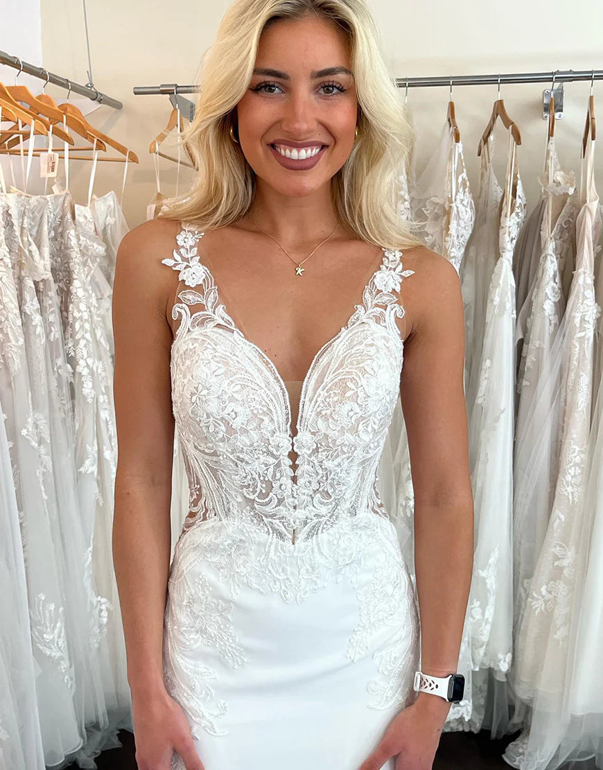 Mermaid Sexy V-neck 3D Flower Lace Applique Wedding Dresses
