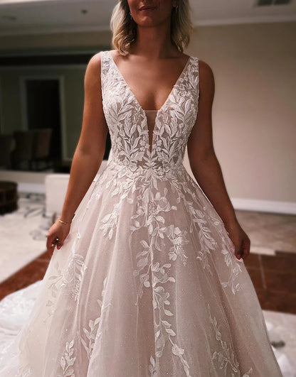 A Line V Neck Tulle Lace Wedding Dresses with Appliques