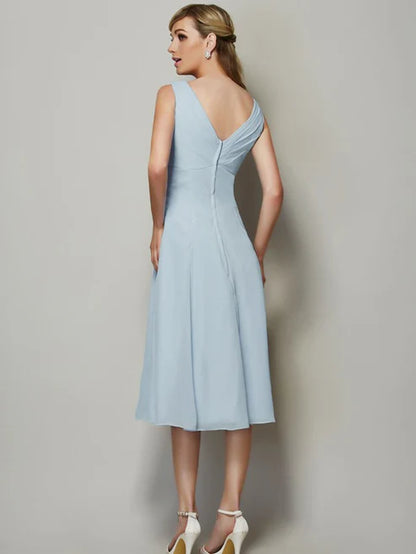 A-Line/Princess V-neck Sleeveless Pleats Short Chiffon Bridesmaid Dresses Party Dresses Wedding Guest Dresses