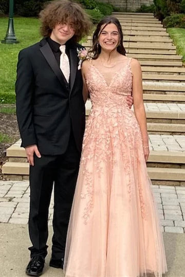 V-Neck Lace Appliques Tulle Long Formal Dress