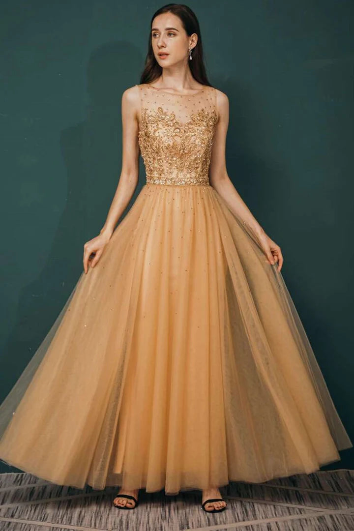 Sleeveless Appliques Prom Gown