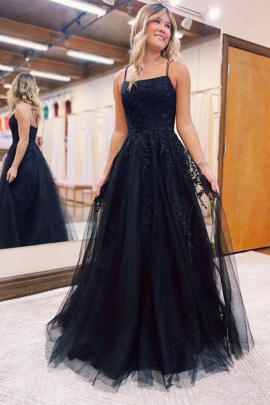 Applique Lace-Up Back A-Line Prom Dress