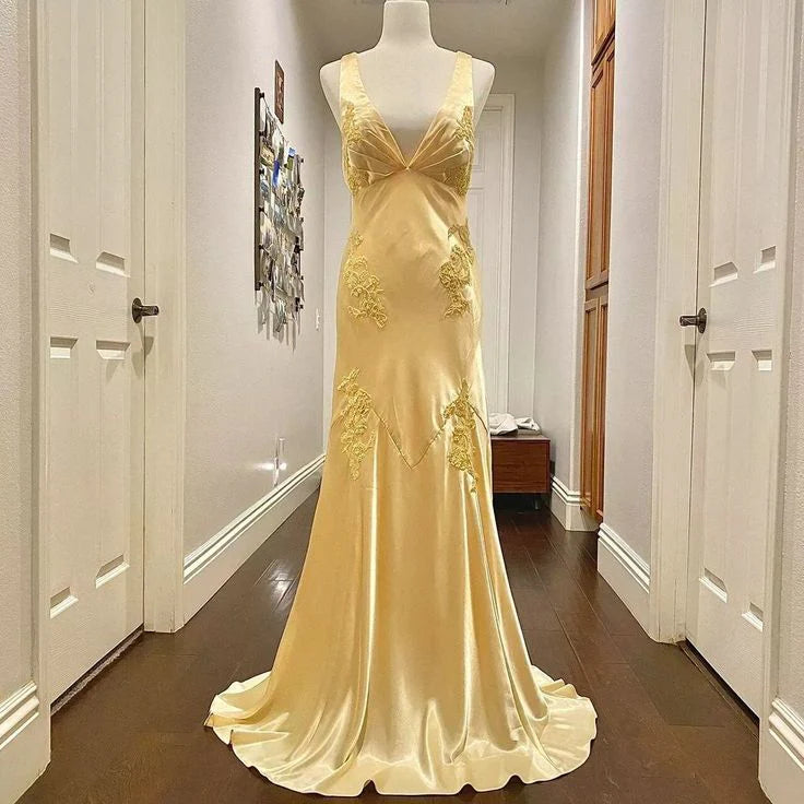My Hers Prom Dress Mermaid Deep V Neck Satin Applique Elegant Backless Long Luxury Ladies Formal Dress