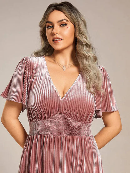 Plus Size A-line V-Neck Short Sleeve Pleated Velvet Fall Wedding Guest Dress/Prom Dresses Party Dresses