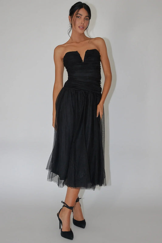 Edgy Romantic Strapless Sweetheart Neck Ruched Tulle Midi Evening Dress