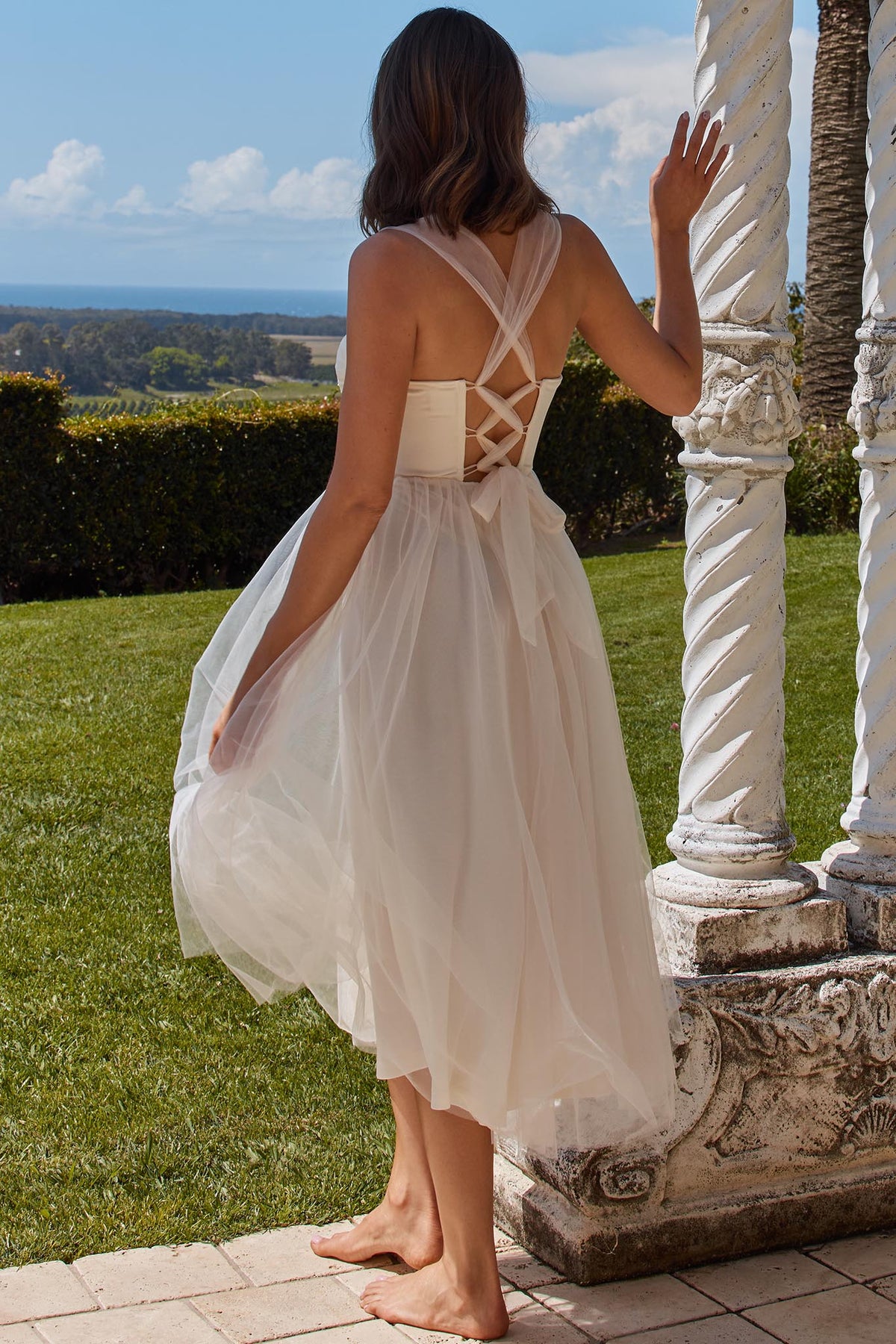 Ethereal Flared Sweetheart Neck Halter Tulle Midi Bridal Dress