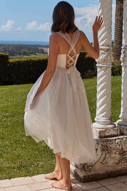 Ethereal Flared Sweetheart Neck Halter Tulle Midi Bridal Dress