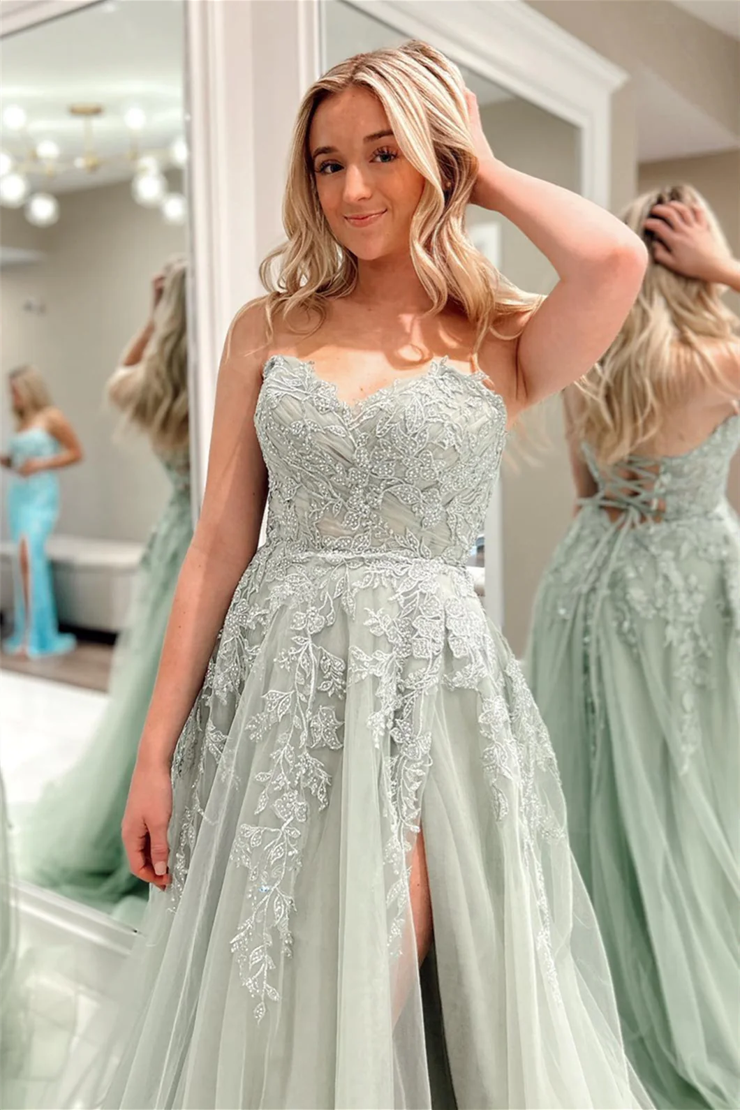Sweep/Brush Train Dresses Lace-Up Strapless Appliques Tulle Long Prom Dress with Slit