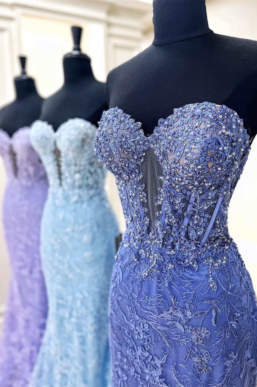Sheath Mermaid Sweetheart Brush Train Dresses Periwinkle Keyhole  Prom Dress with Appliques