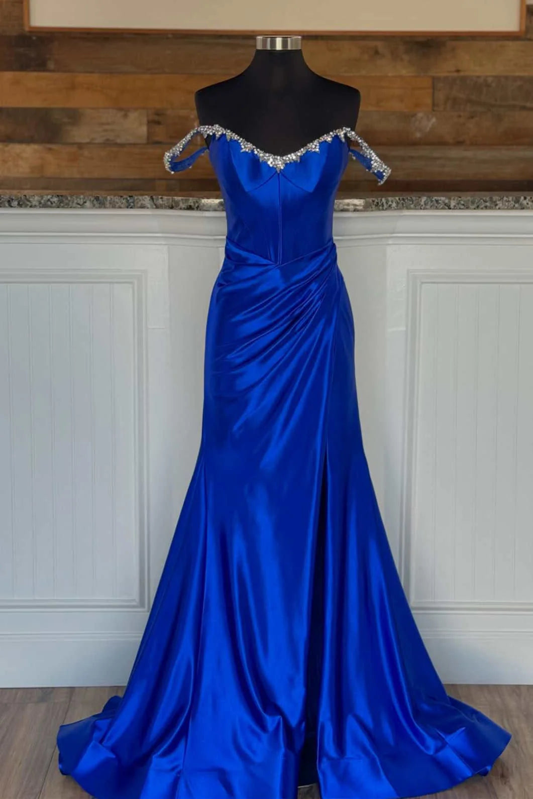 Sheath Mermaid Off the Shoulder  Sweep/Brush Train Evening Dresses Beaded Royal Blue Prom Dress with Slit