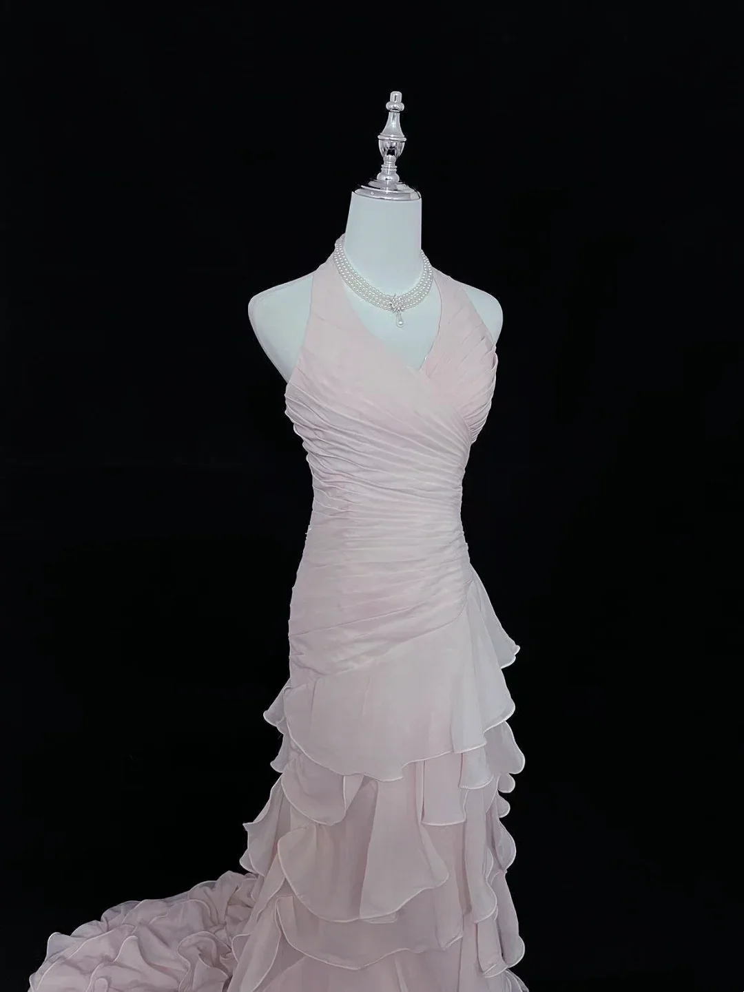 Halter Neck Ruched Chiffon Mermaid Evening Dress with Cascading Ruffles and Train