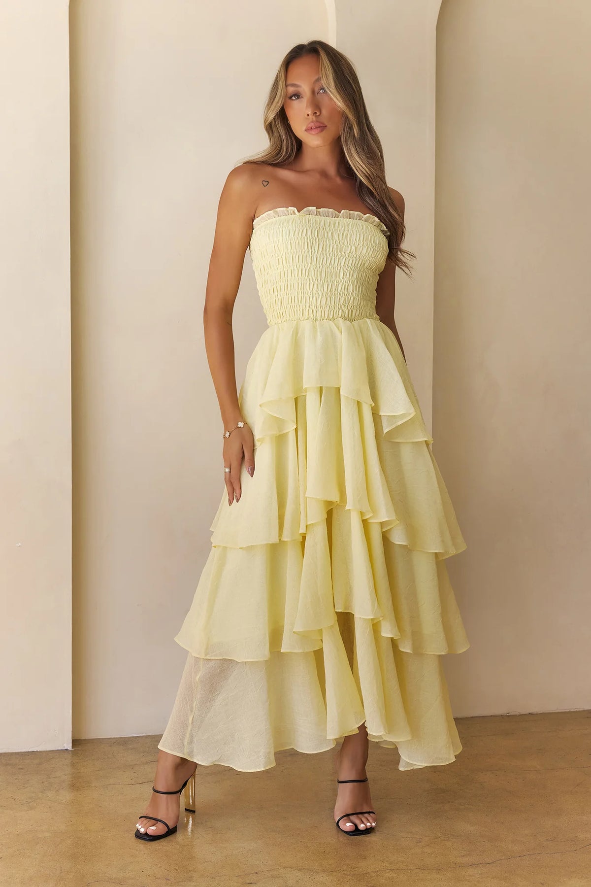 Luxury Lemon Yellow Prom Dresses with Tiered Ruffle Skirt and Strapless Smocked Bodice