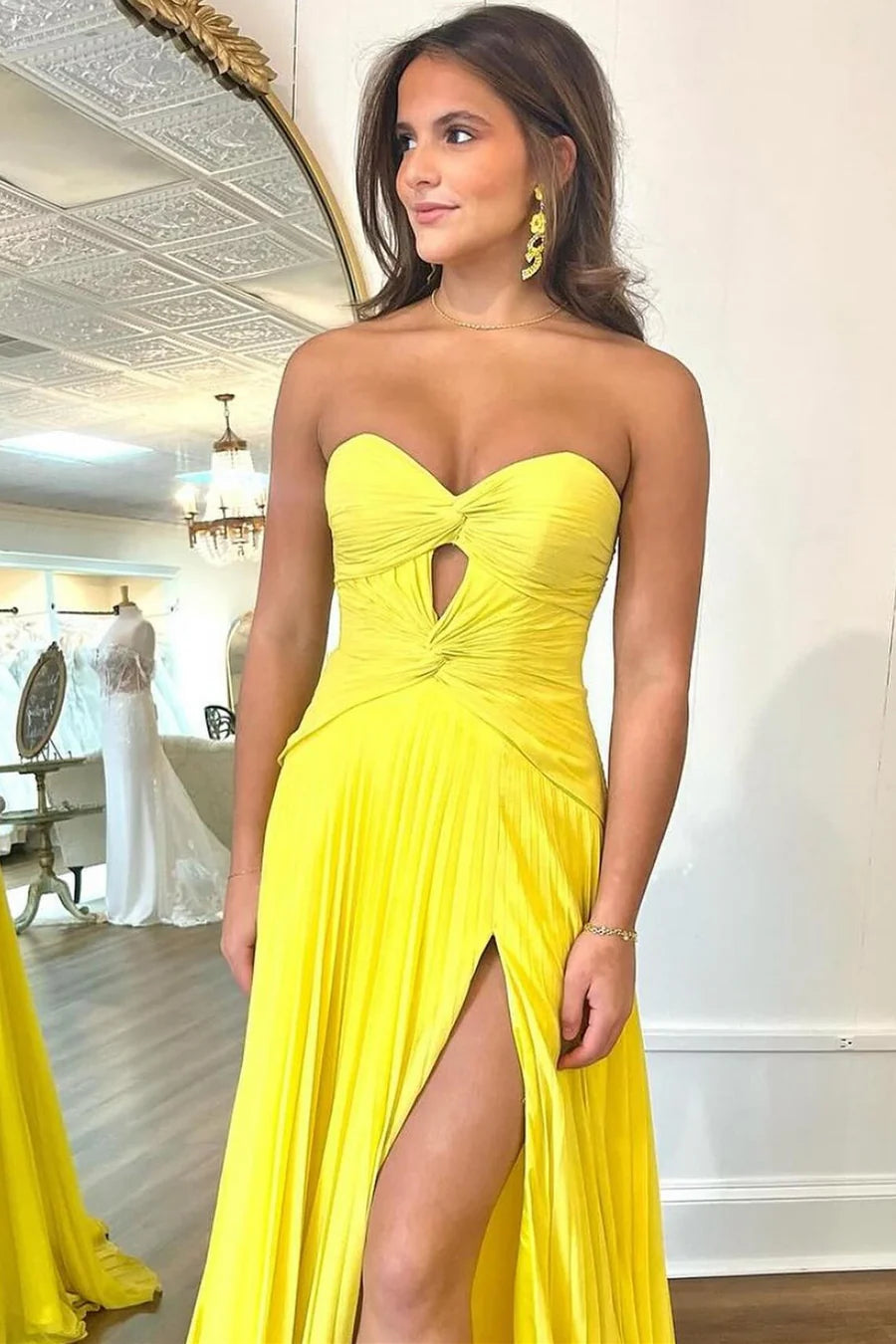 Strapless Keyhole Pleated A-Line Prom Formal Dress