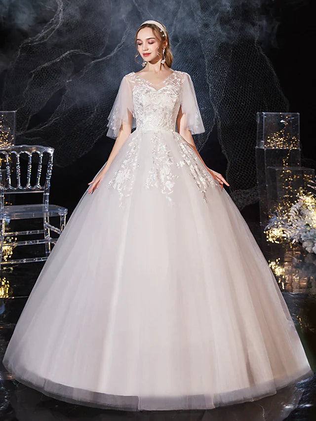 Princess Ball Gown Wedding Dresses V Neck Floor Length Lace Tulle Half Sleeve Formal Romantic with Appliques