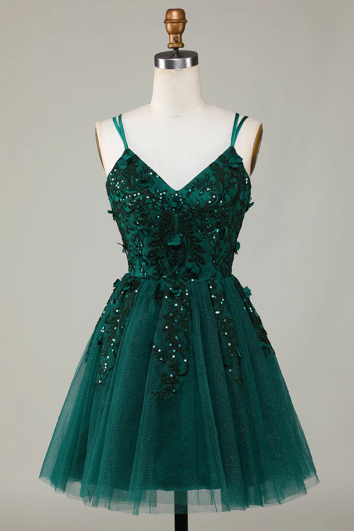 V-Neck A-Line Homecoming Dress with Appliques