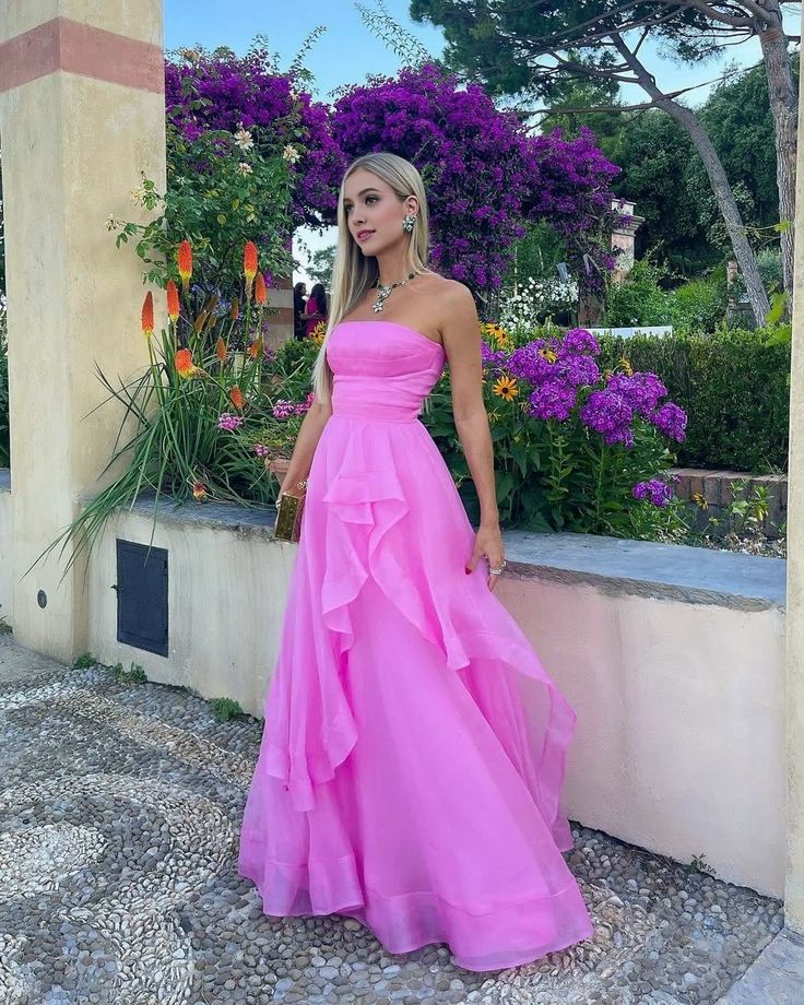 Vibrant Strapless Sweetheart Ruched Bodice Ruffle Layered A-Line Floor-Length Evening Dress