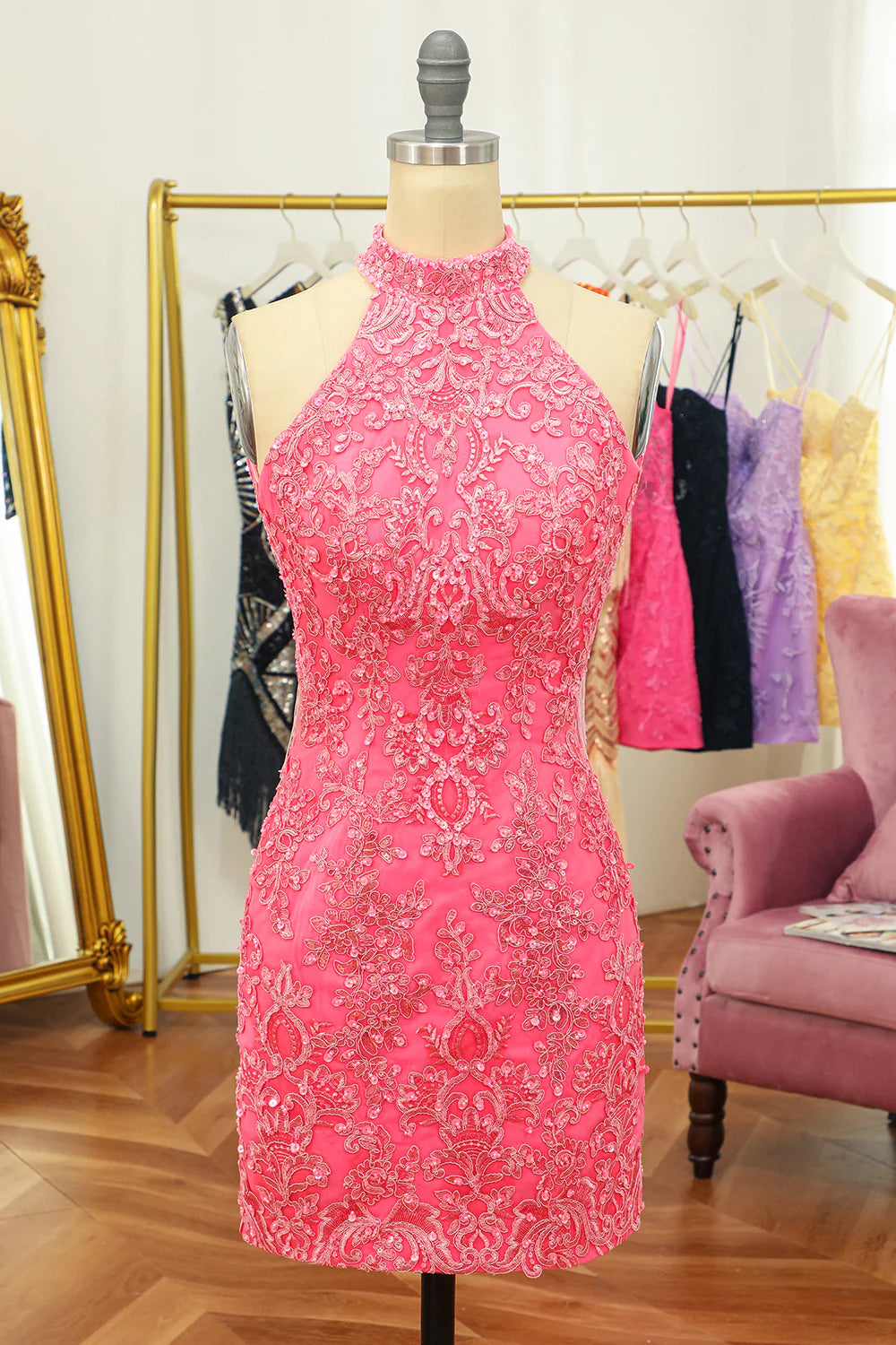 Sheath Open Back Halter Lace Short Homecoming Dress With Appliques