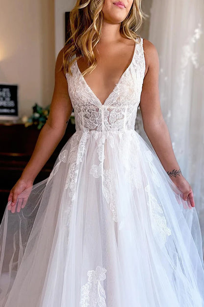 Wedding Dresses Sweetheart  Deep V-Neck Backless  Court Train Lace Regular Long Wedding Dress With Appliques