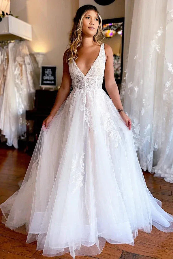 Wedding Dresses Sweetheart  Deep V-Neck Backless  Court Train Lace Regular Long Wedding Dress With Appliques