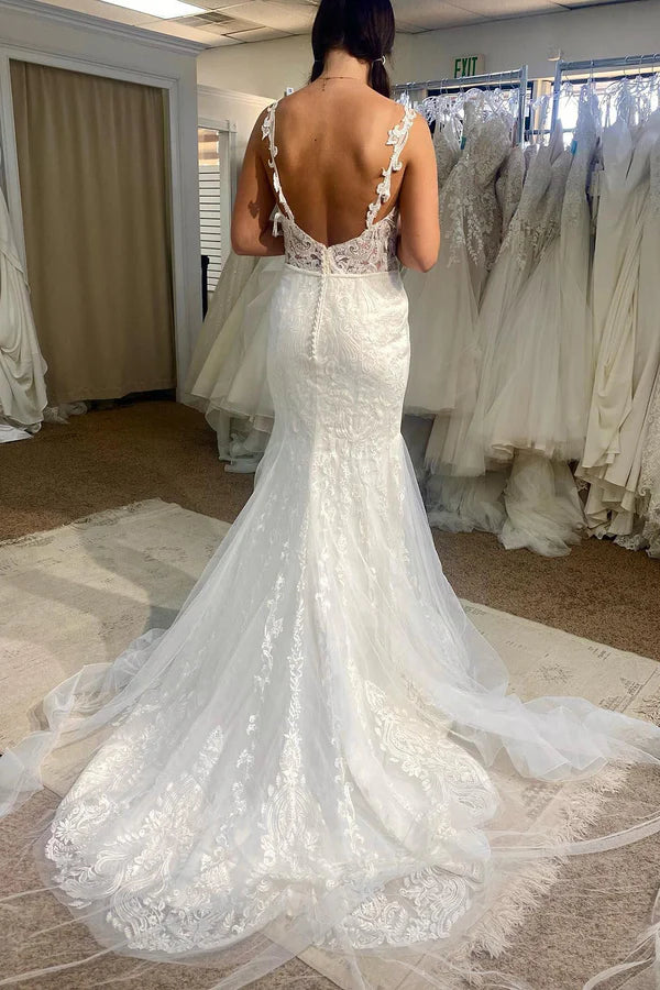A-Line Mermaid Wedding Dresses V Neck Chapel Train Lace Tulle Spaghetti Strap Beautiful Back with Appliques