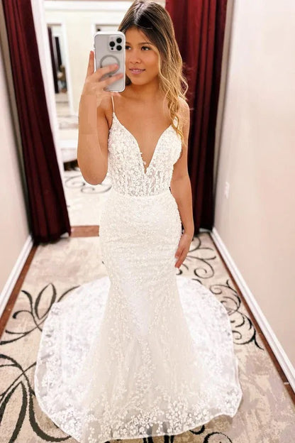 Mermaid / Trumpet Sweetheart Spaghetti Strap Chapel Train Bridal Gowns Long Train Lace Mermaid Wedding Dress
