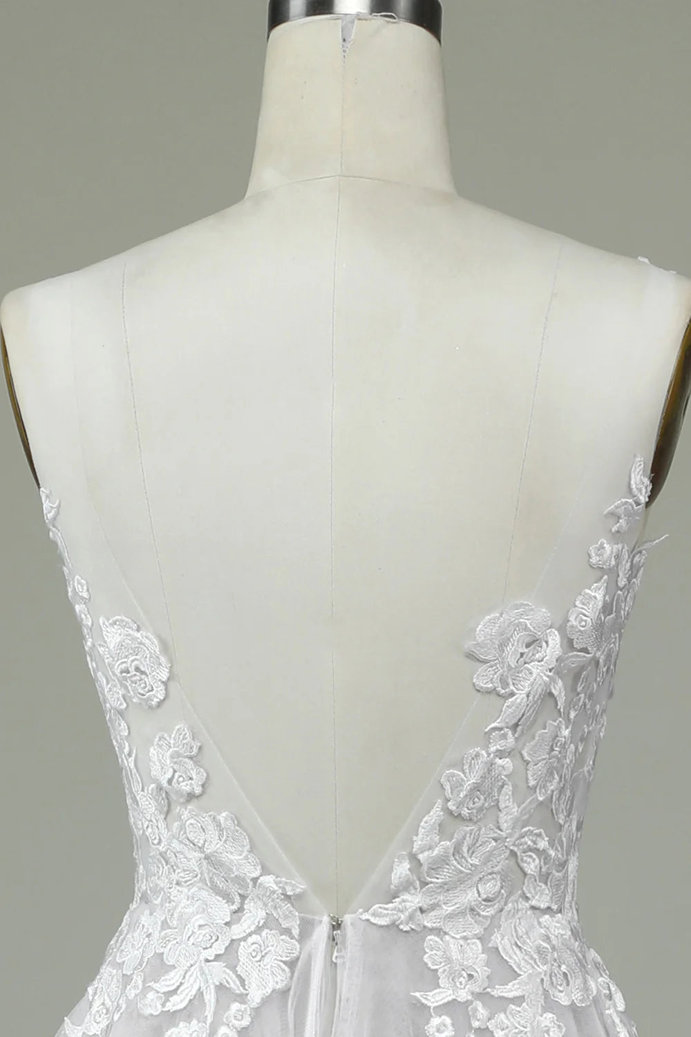 Wedding Dresses V Neck Sweep / Brush Train Satin Tulle Over Lace Spaghetti Strap  Backless Wedding Dress with Lace Appliques